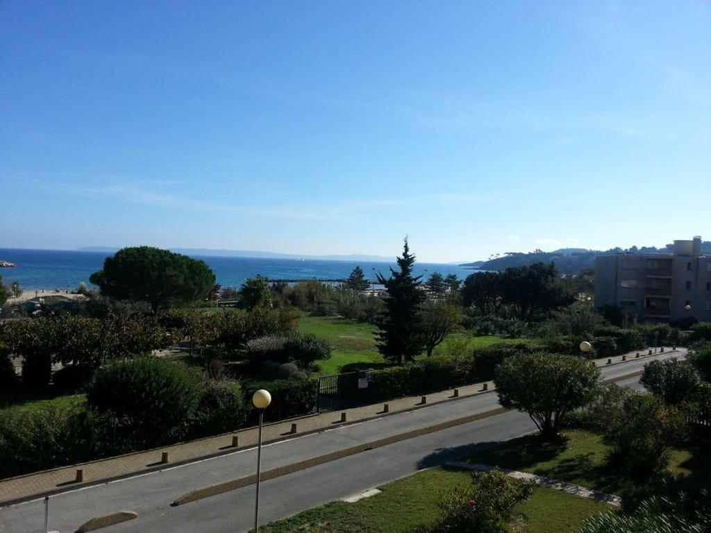 Flat Apartment Bormes-les-Mimosas Exterior photo